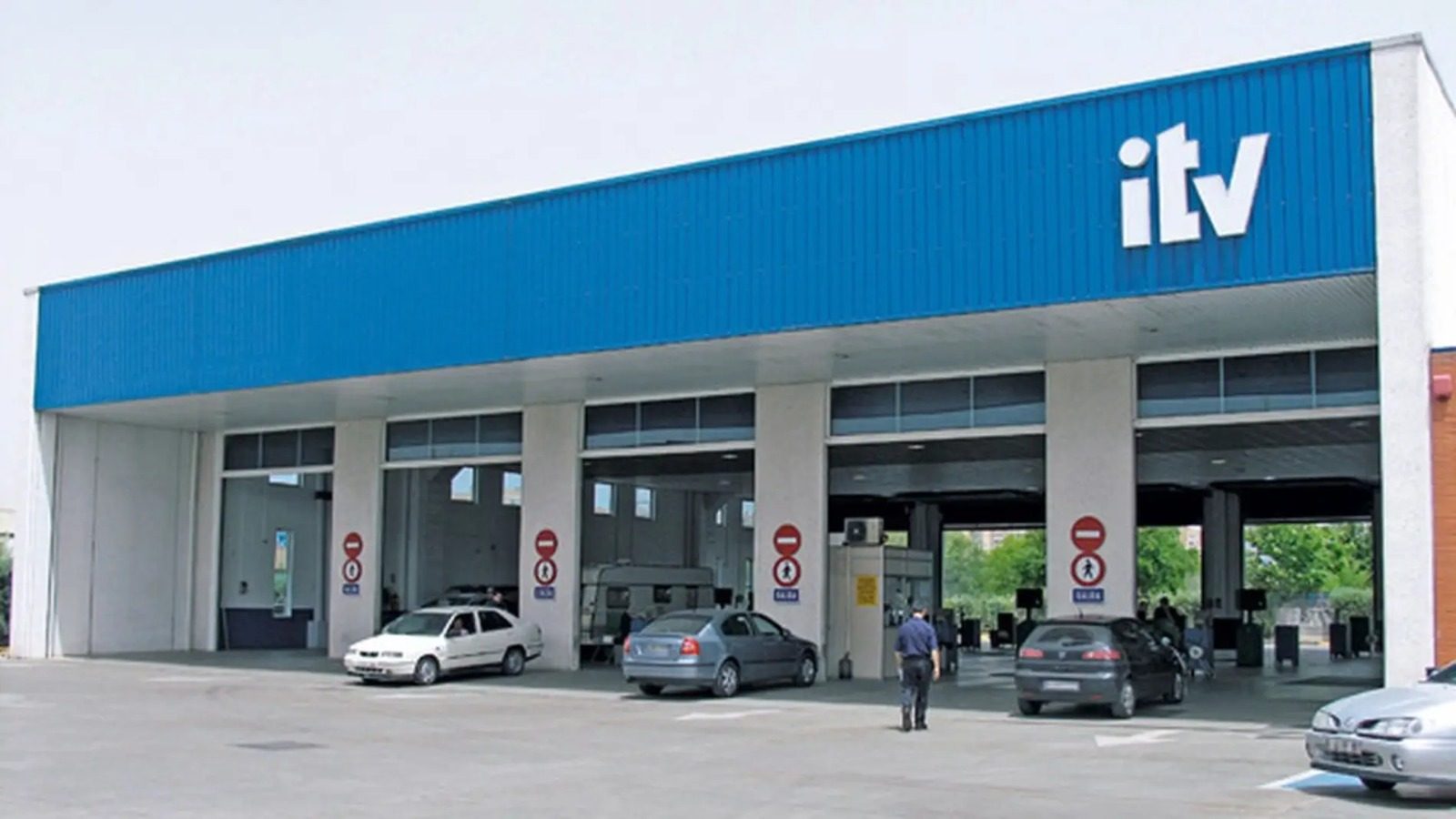 A Spanish ITV inspection station